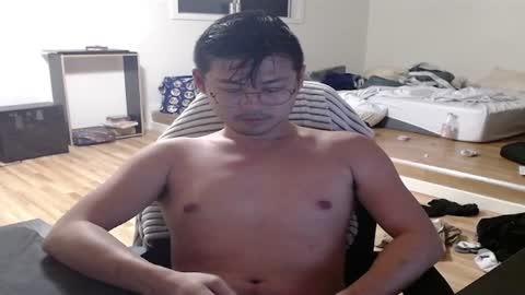 Snapshot of yawnimhorny chatting on 12.25.24 yawnimhorny online show from 12.25.24