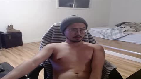 Snapshot of yawnimhorny chatting on 01.28.25 yawnimhorny online show from 01.28.25