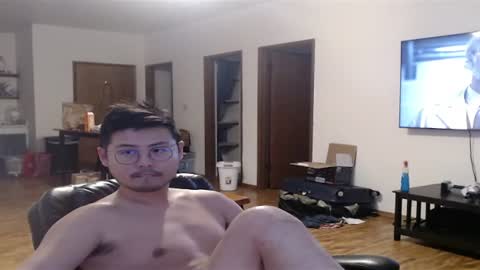 Snapshot of yawnimhorny chatting on 09.19.25 yawnimhorny online show from 09.19.25