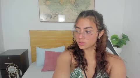 yaya23x online show from 01.03.25