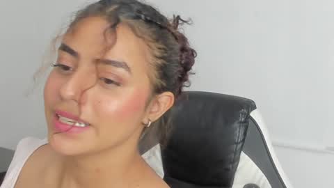 yaya23x online show from 01.14.25