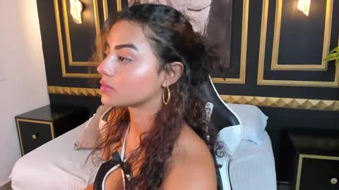 yaya23x online show from 02.10.25