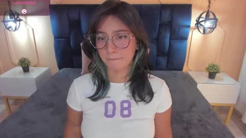 Snapshot of yazmin_rouse chatting on 02.27.25 Yazmin online show from 02.27.25