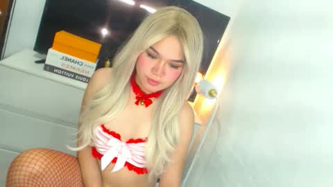 Yazzi online show from 05.12.26