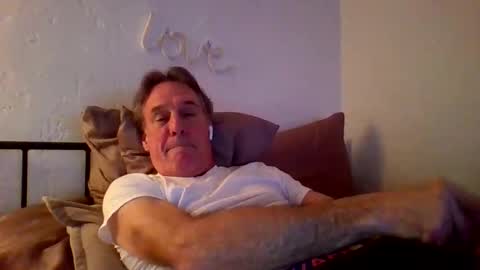 Snapshot of yeah_baby6988 chatting on 11.23.25 yeah_baby6988 online show from 11.23.25