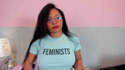 yeika_foxy online show from 10.25.25