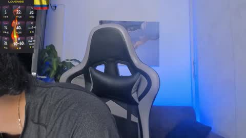 Snapshot of yeiko_romero_ chatting on 11.14.25 YEIKO ROMERO online show from 11.14.25