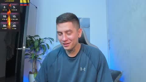 Snapshot of yeiko_romero_ chatting on 11.26.25 YEIKO ROMERO online show from 11.26.25