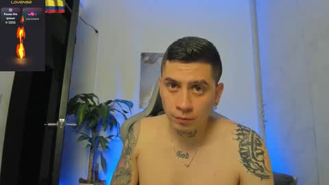 Snapshot of yeiko_romero_ chatting on 11.28.25 YEIKO ROMERO online show from 11.28.25