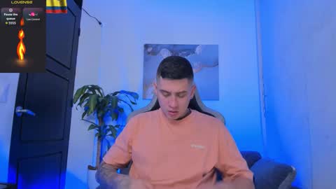 Snapshot of yeiko_romero_ chatting on 11.30.25 YEIKO ROMERO online show from 11.30.25