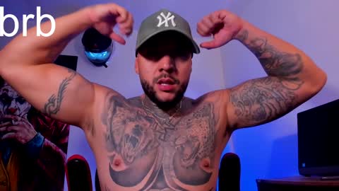 Snapshot of yeikoe1 chatting on 02.04.25 yeikoe1 online show from 02.04.25