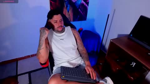 Snapshot of yeikoe1 chatting on 02.19.25 yeikoe1 online show from 02.19.25