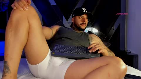 Snapshot of yeikoe1 chatting on 04.07.26 yeikoe1 online show from 04.07.26