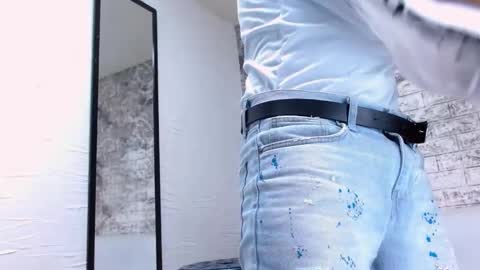 Snapshot of yeisonbrown chatting on 10.30.25 Yeison online show from 10.30.25