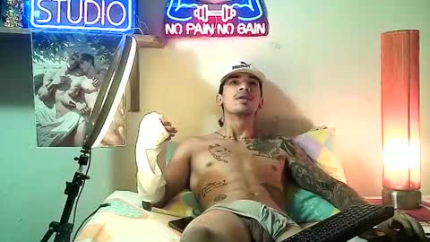 Snapshot of yeisoncastellanos1999 chatting on 01.09.26 yeisoncastellanos1999 online show from 01.09.26