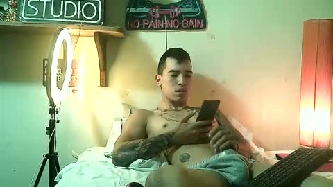yeisoncastellanos1999 online show from 05.12.26