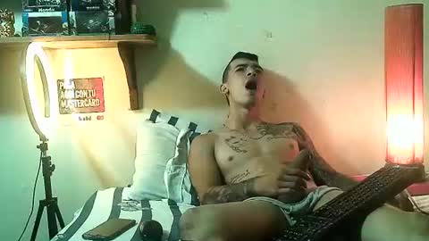 yeisoncastellanos1999 online show from 06.12.26