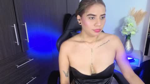 Yeli Amber online show from 04.10.26