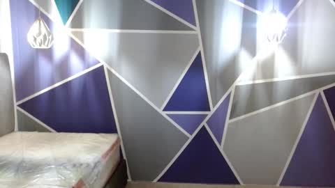 Snapshot of yera_carey chatting on 10.03.25 Yera online show from 10.03.25