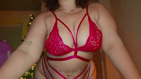 Snapshot of yera_sh chatting on 01.11.26 YERA online show from 01.11.26