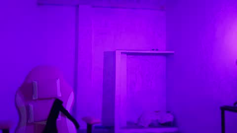 Snapshot of yera_sh chatting on 02.13.26 YERA online show from 02.13.26