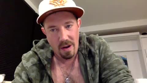 Snapshot of yesplesae chatting on 12.19.24 yesplesae online show from 12.19.24