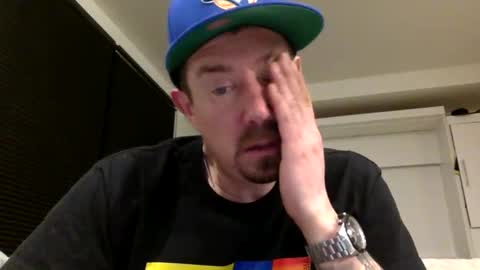 Snapshot of yesplesae chatting on 12.29.24 yesplesae online show from 12.29.24