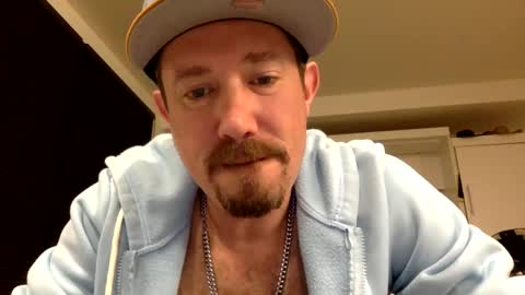 Snapshot of yesplesae chatting on 01.05.25 yesplesae online show from 01.05.25