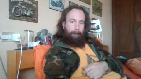 Snapshot of yeti_92 chatting on 12.14.25 yeti_92 online show from 12.14.25