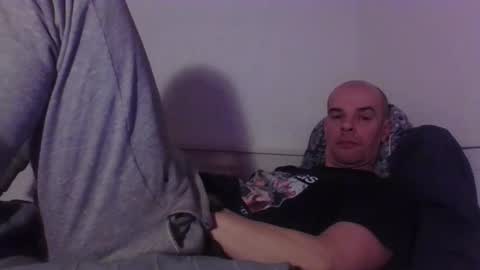 yewloo online show from 02.14.26