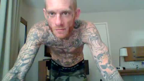 Snapshot of yfwb69xxx chatting on 11.18.25 yfwb69xxx online show from 11.18.25