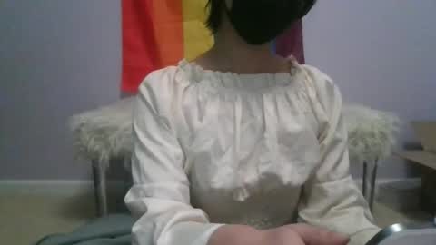 Snapshot of yin476 chatting on 10.29.25 yin476 online show from 10.29.25