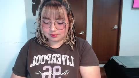 hii i am yini online show from 05.25.26