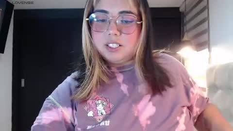 hii i am yini online show from 07.23.26