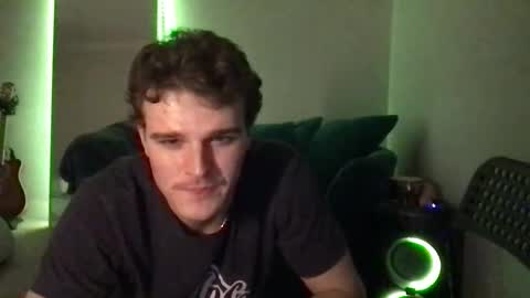 Snapshot of yngdesire1 chatting on 12.01.25 yngdesire1 online show from 12.01.25