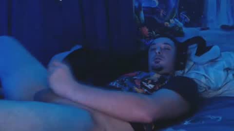 Snapshot of yobleez chatting on 11.17.25 yobleez online show from 11.17.25