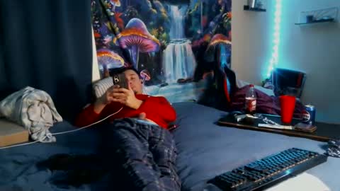 Snapshot of yobleez chatting on 11.25.25 yobleez online show from 11.25.25