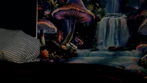 Snapshot of yobleez chatting on 11.25.25 yobleez online show from 11.25.25