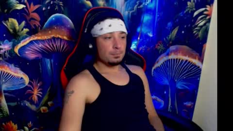 Snapshot of yobleez chatting on 11.30.25 yobleez online show from 11.30.25