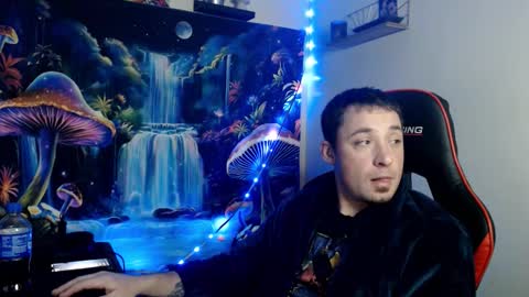 Snapshot of yobleez chatting on 12.15.25 yobleez online show from 12.15.25