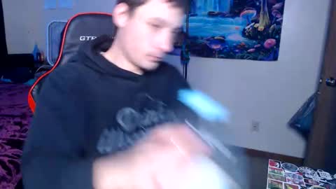 Snapshot of yobleez chatting on 03.18.26 yobleez online show from 03.18.26