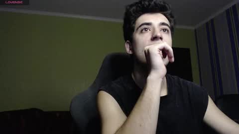 Snapshot of yofukashi chatting on 10.13.25 yofukashi online show from 10.13.25