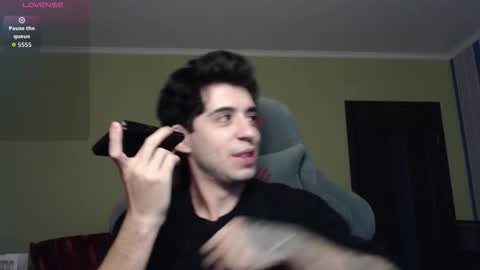 Snapshot of yofukashi chatting on 10.23.25 yofukashi online show from 10.23.25