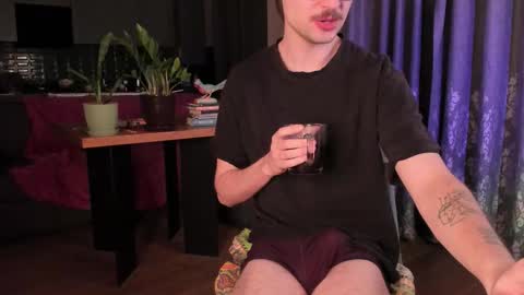 Snapshot of yoga_pizza_420 chatting on 02.12.26 Max online show from 02.12.26