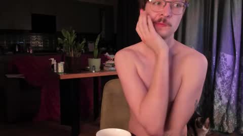 Snapshot of yoga_pizza_420 chatting on 03.25.26 Max online show from 03.25.26