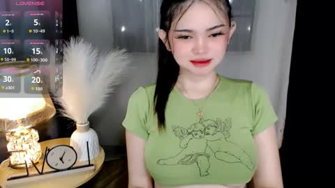 Snapshot of yogirl_abby chatting on 01.12.26 Hi i am Abby i am Filipina Aussie youve ever wanted to meet NOT INTO CHEAP GUY online show from 01.12.26