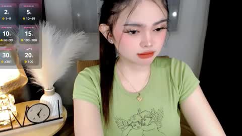 Snapshot of yogirl_abby chatting on 01.13.26 Hi i am Abby i am Filipina Aussie youve ever wanted to meet NOT INTO CHEAP GUY online show from 01.13.26