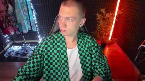 You can ask my name in pm online show from 10.26.25