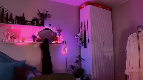 yoka_paradoxxx online show from 05.05.26
