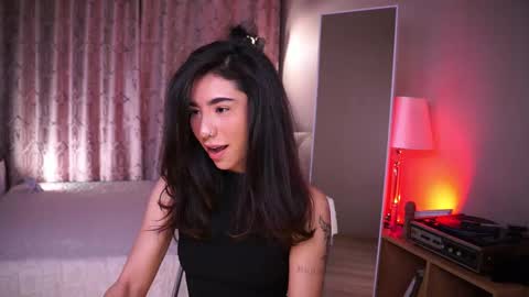 Yoko online show from 12.05.25